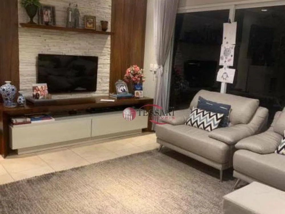Casa, 3 quartos, 237 m² - Foto 3