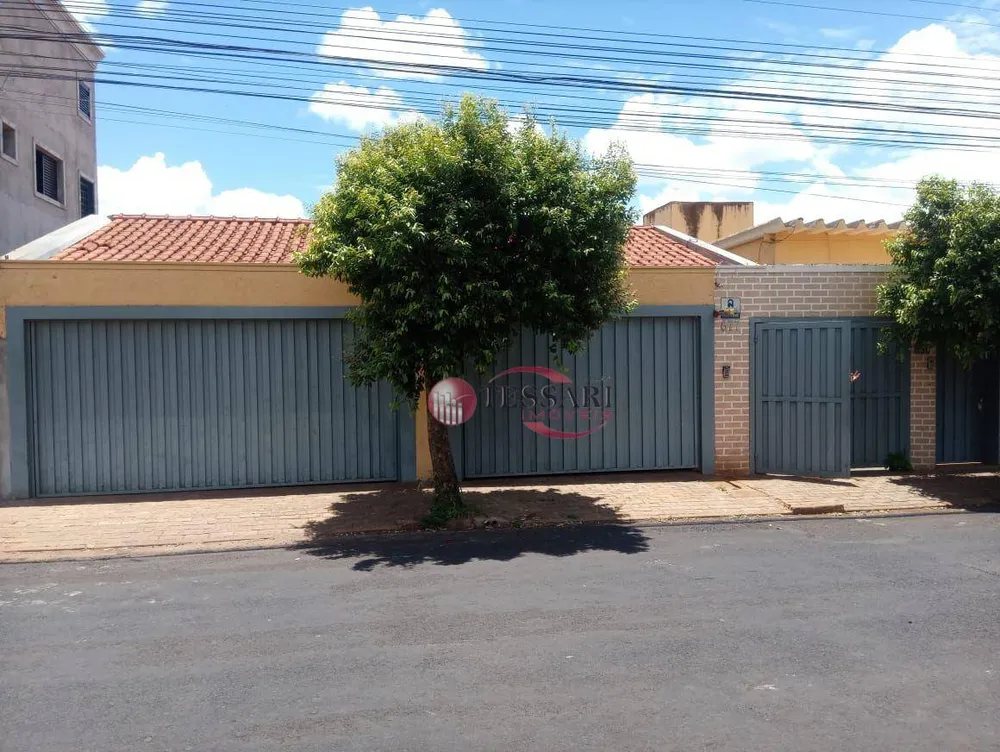 Casa, 3 quartos, 584 m² - Foto 2