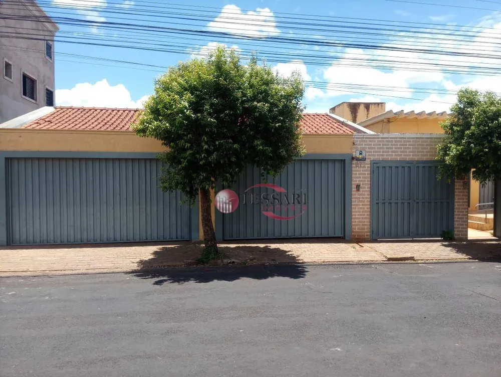 Casa, 3 quartos, 584 m² - Foto 1