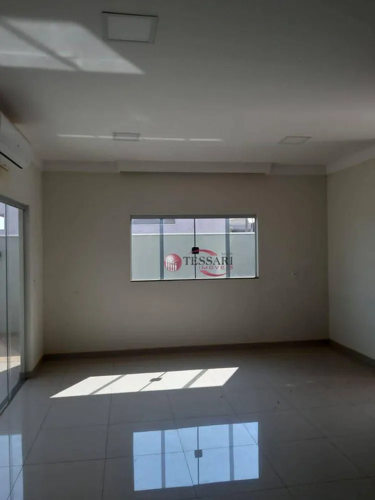 Casa, 3 quartos, 230 m² - Foto 2