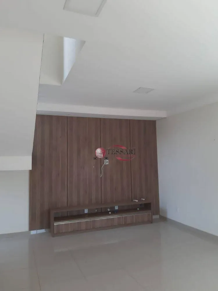 Casa, 3 quartos, 230 m² - Foto 4