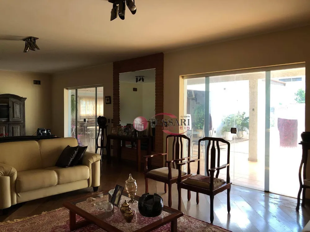 Casa, 3 quartos, 568 m² - Foto 2