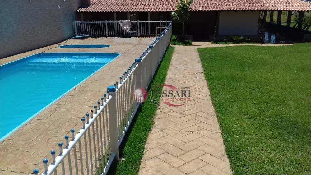 Chácara, 3 quartos, 1400 m² - Foto 2