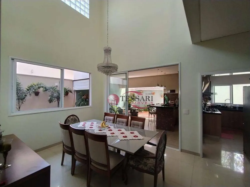 Casa, 4 quartos, 250 m² - Foto 3