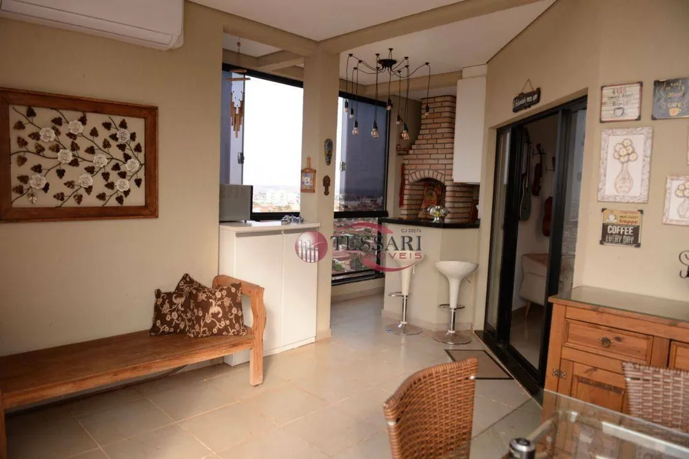 Apartamento, 3 quartos, 140 m² - Foto 4