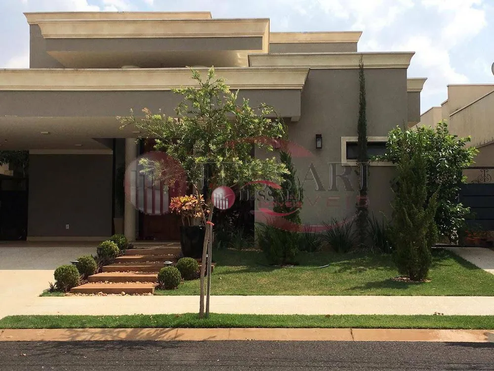 Casa, 3 quartos, 243 m² - Foto 1