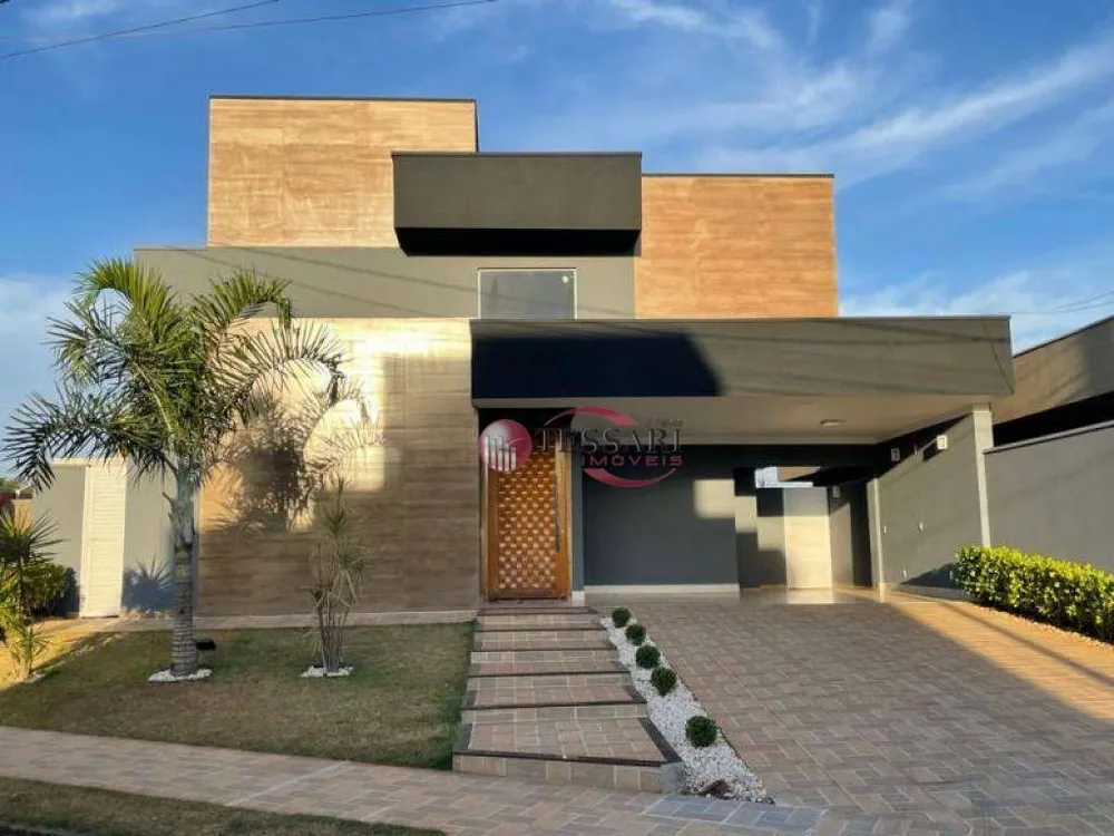Casa, 3 quartos, 220 m² - Foto 1