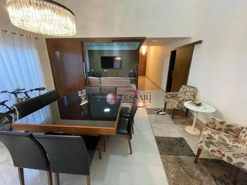 Casa, 3 quartos, 220 m² - Foto 4