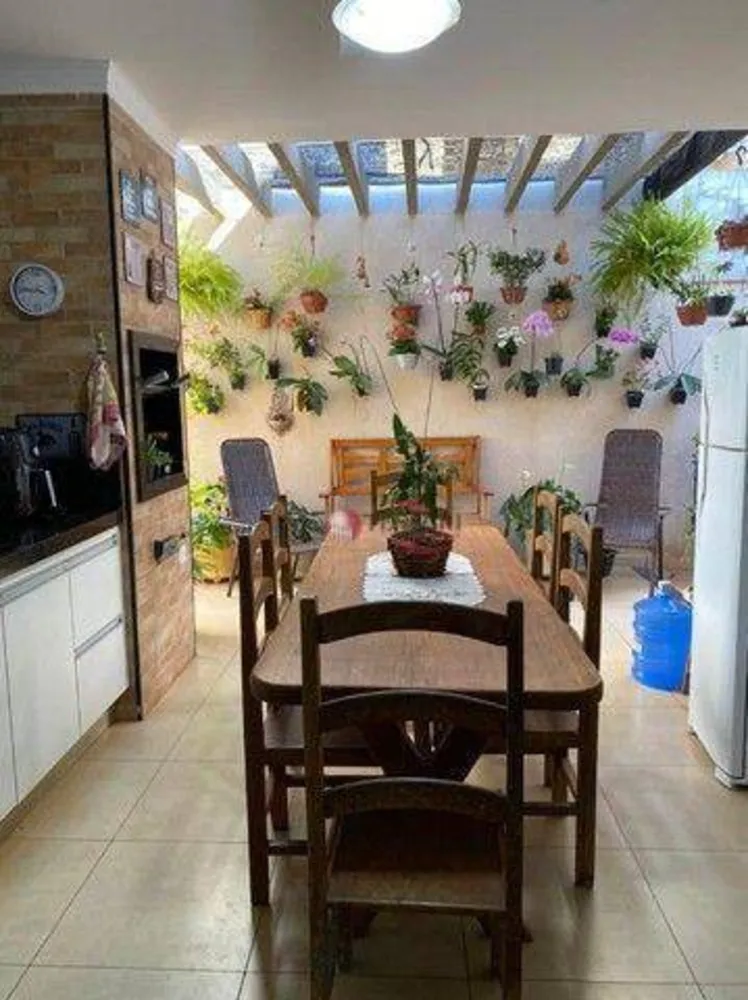 Casa, 3 quartos, 167 m² - Foto 3