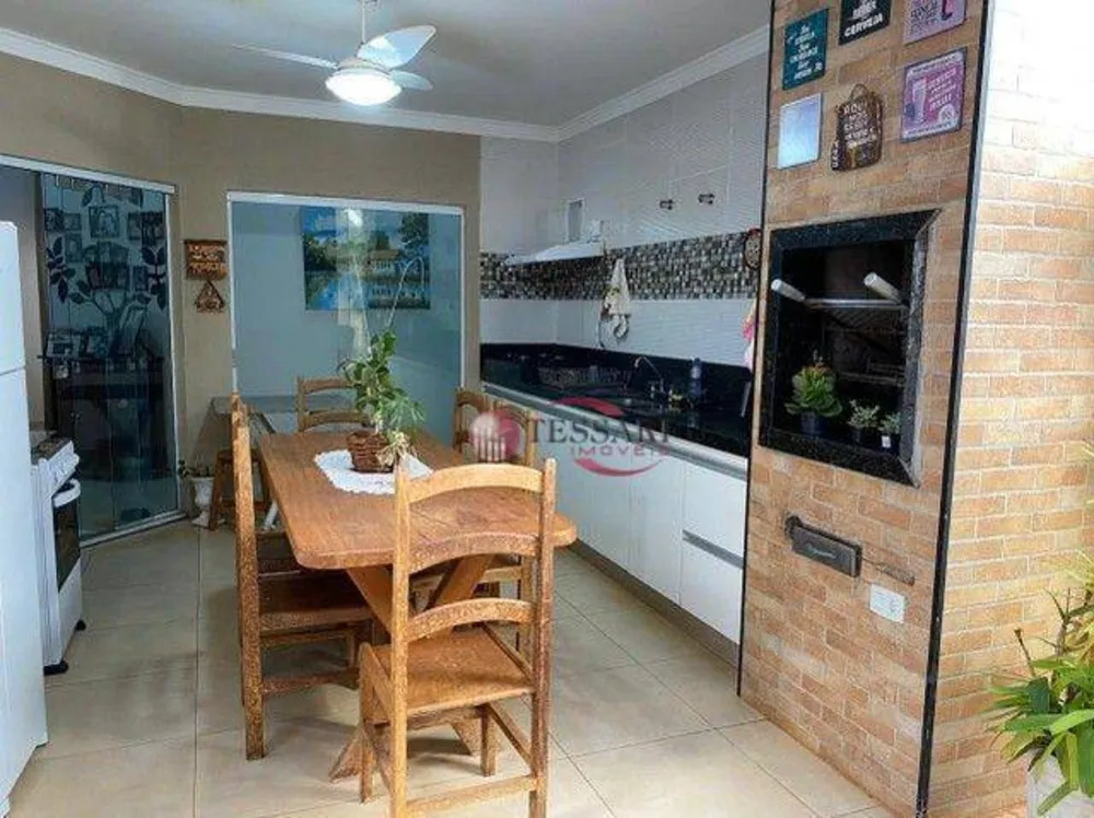 Casa, 3 quartos, 167 m² - Foto 4