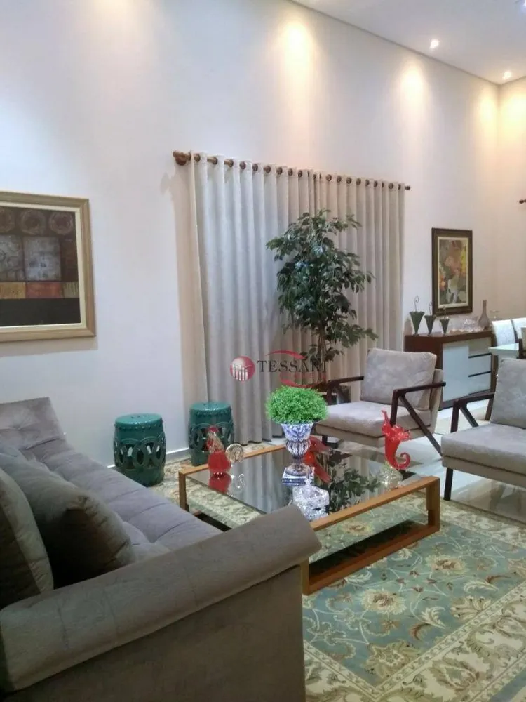 Casa, 3 quartos, 215 m² - Foto 4