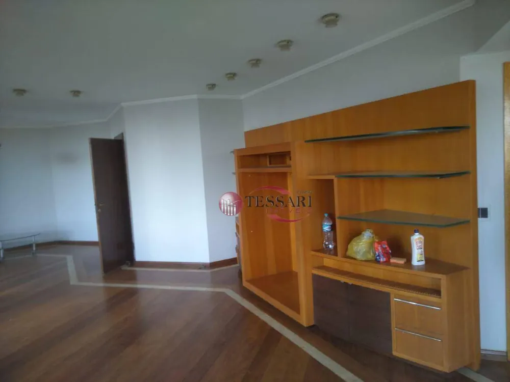 Apartamento, 3 quartos, 215 m² - Foto 2