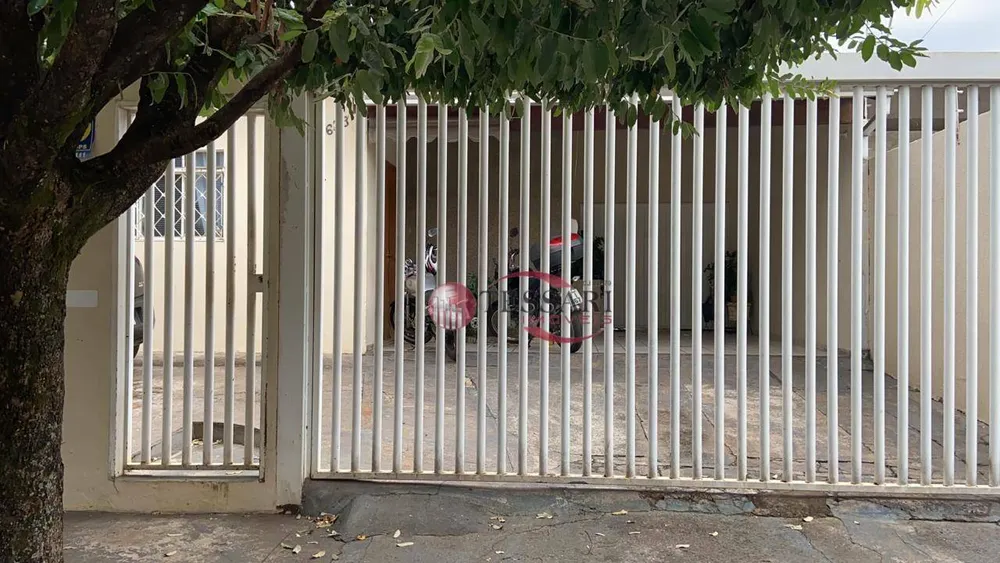 Casa, 3 quartos, 162 m² - Foto 1