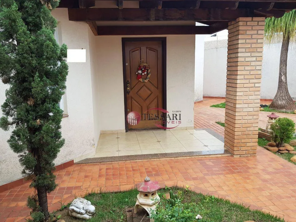 Casa, 3 quartos, 280 m² - Foto 1