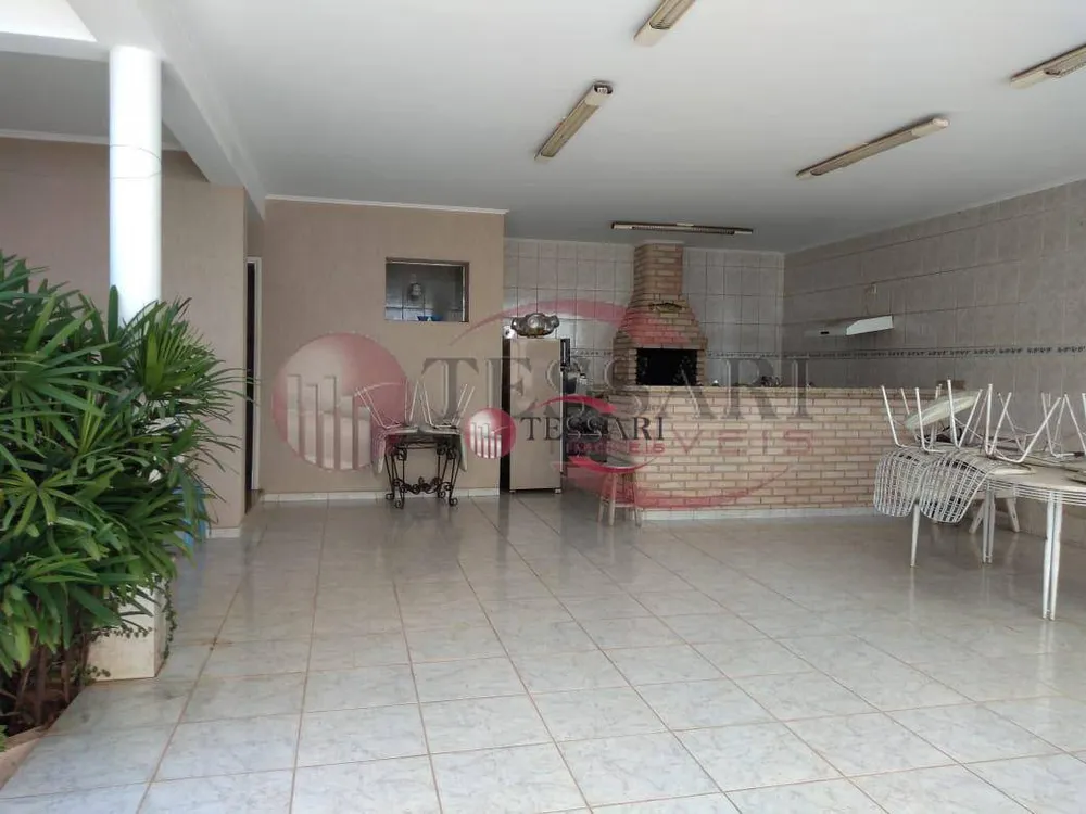 Casa, 3 quartos, 200 m² - Foto 2