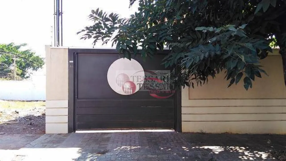 Casa, 3 quartos, 250 m² - Foto 1
