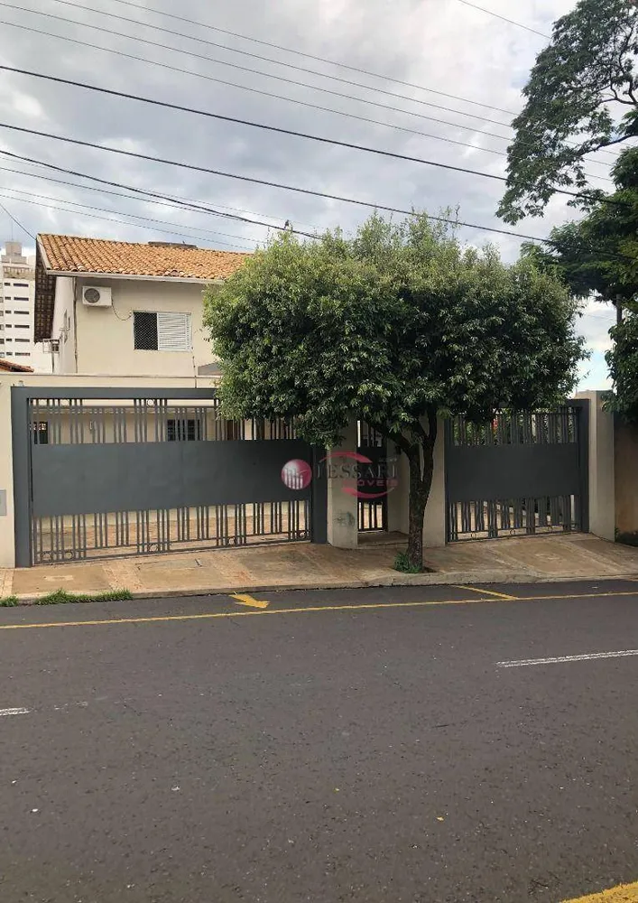 Casa, 4 quartos, 321 m² - Foto 1