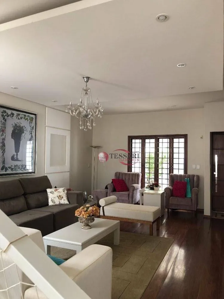 Casa, 4 quartos, 321 m² - Foto 2
