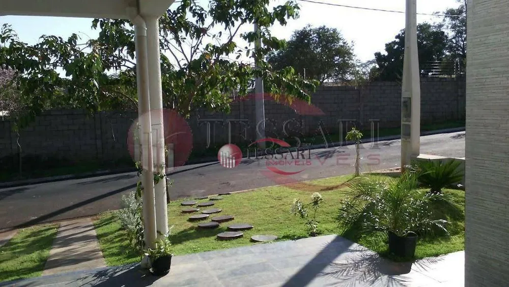 Casa, 3 quartos, 241 m² - Foto 2