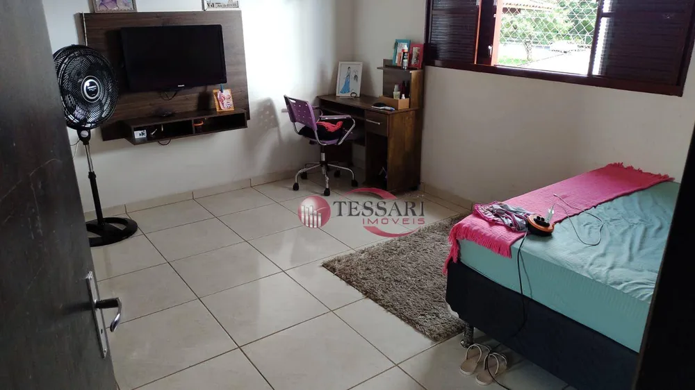Casa, 3 quartos, 200 m² - Foto 4
