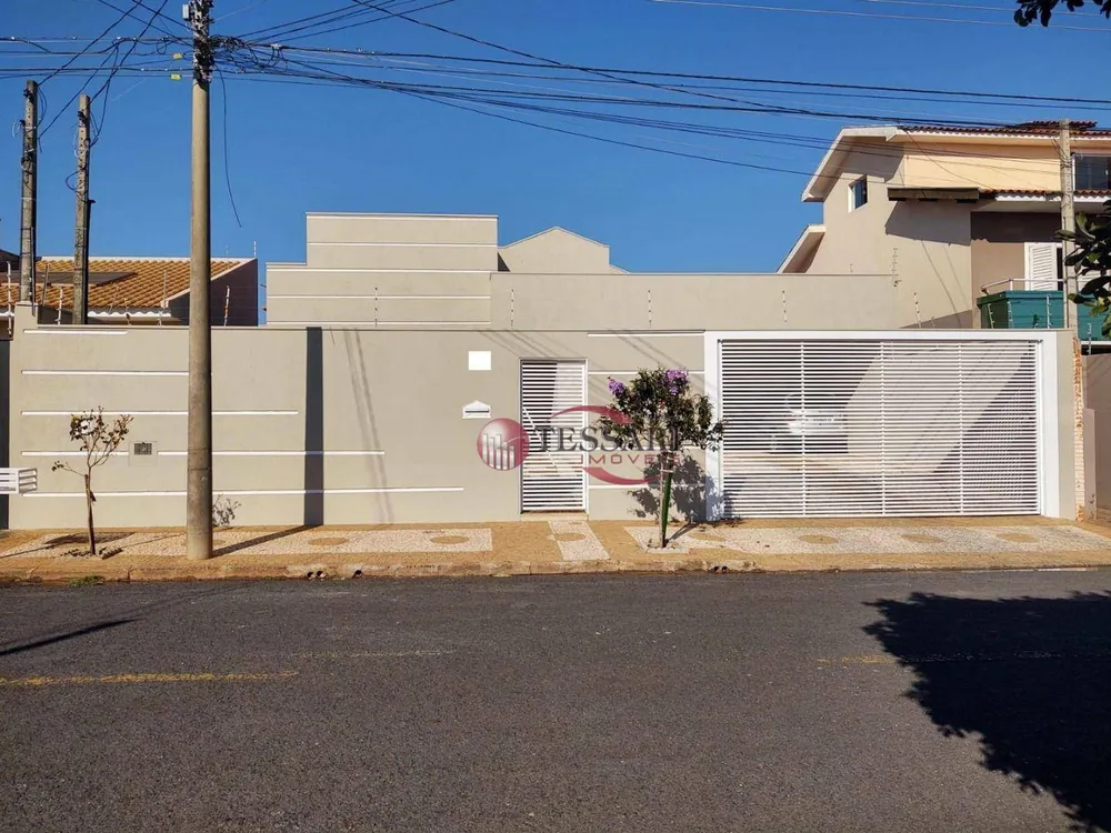 Casa, 3 quartos, 230 m² - Foto 1