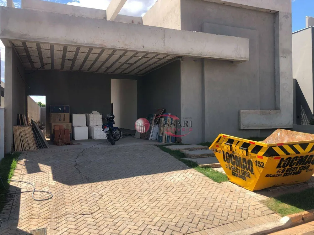 Casa, 3 quartos, 220 m² - Foto 1