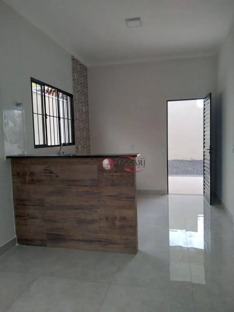 Casa, 2 quartos, 70 m² - Foto 1