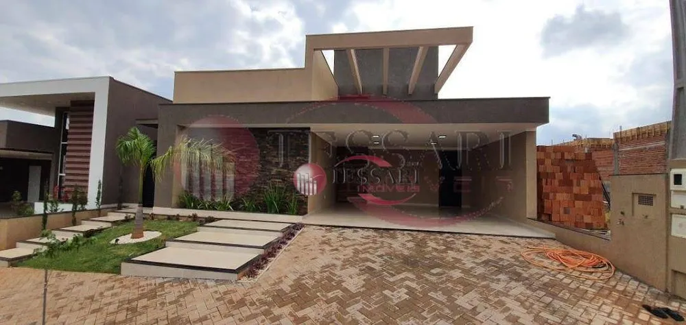 Casa, 3 quartos, 216 m² - Foto 1