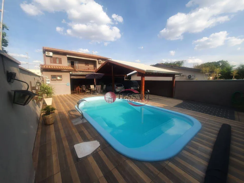 Casa, 3 quartos, 370 m² - Foto 1