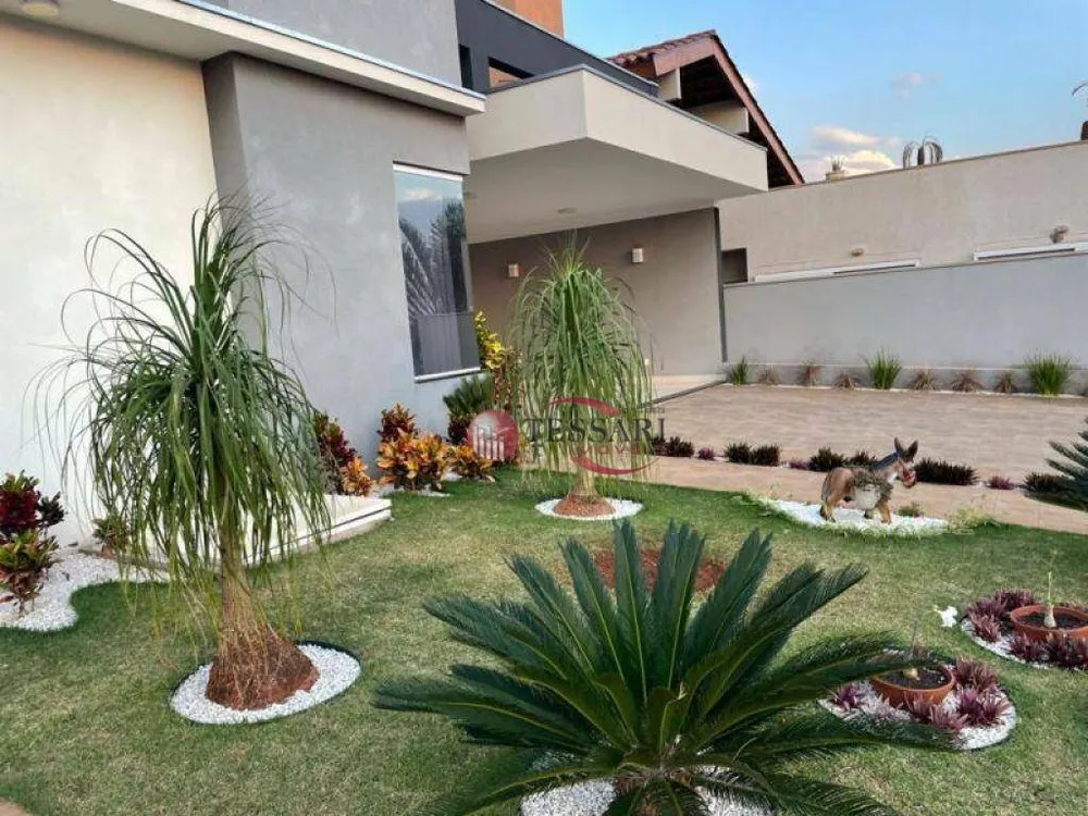 Casa, 3 quartos, 201 m² - Foto 2