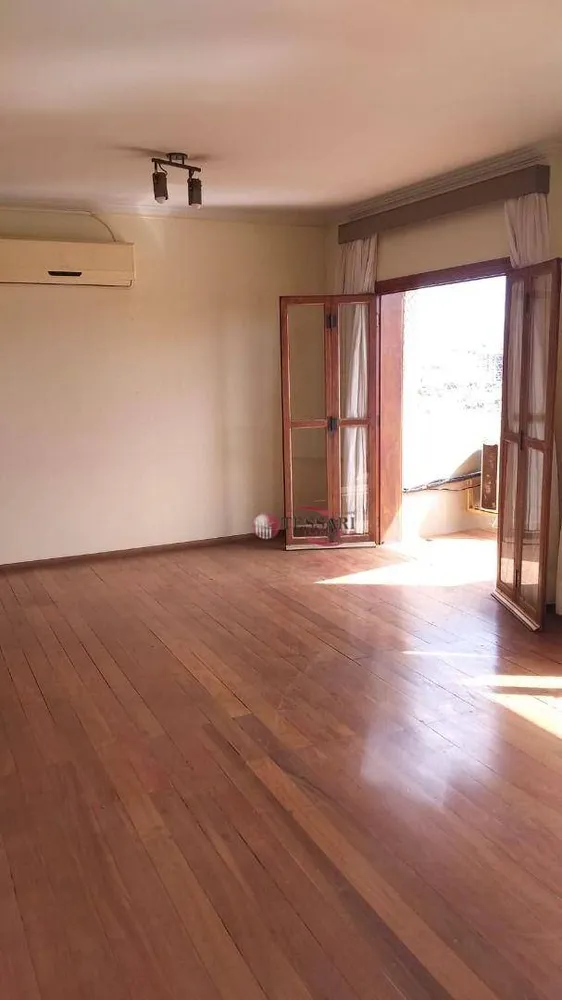 Apartamento, 3 quartos, 172 m² - Foto 1