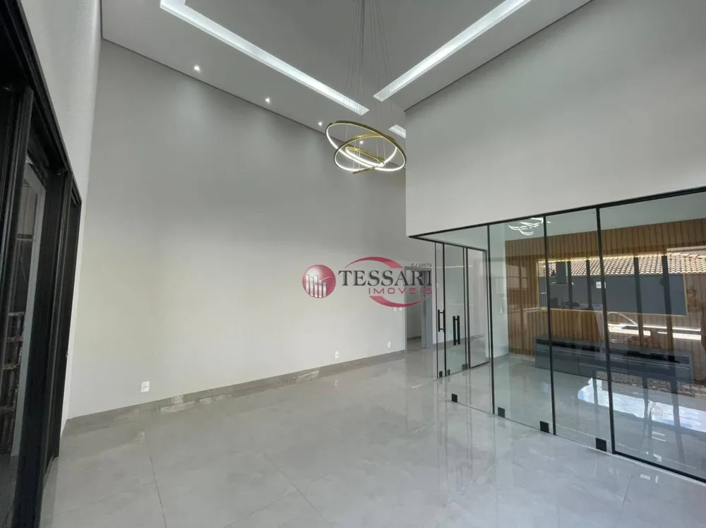 Casa, 4 quartos, 260 m² - Foto 1