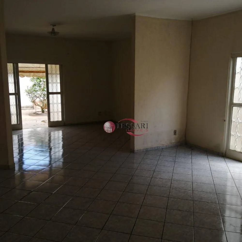 Casa, 3 quartos, 250 m² - Foto 3