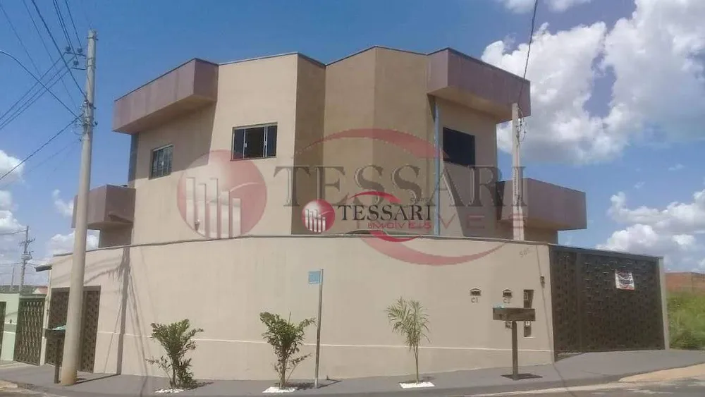 Casa, 6 quartos, 230 m² - Foto 1