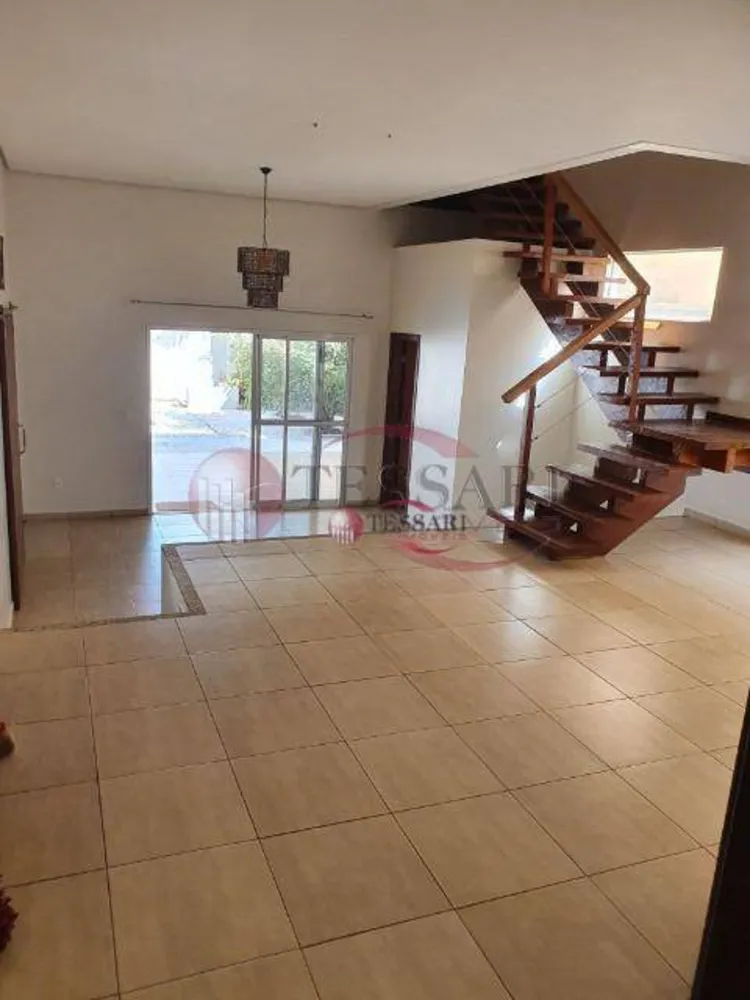 Casa, 2 quartos, 302 m² - Foto 2