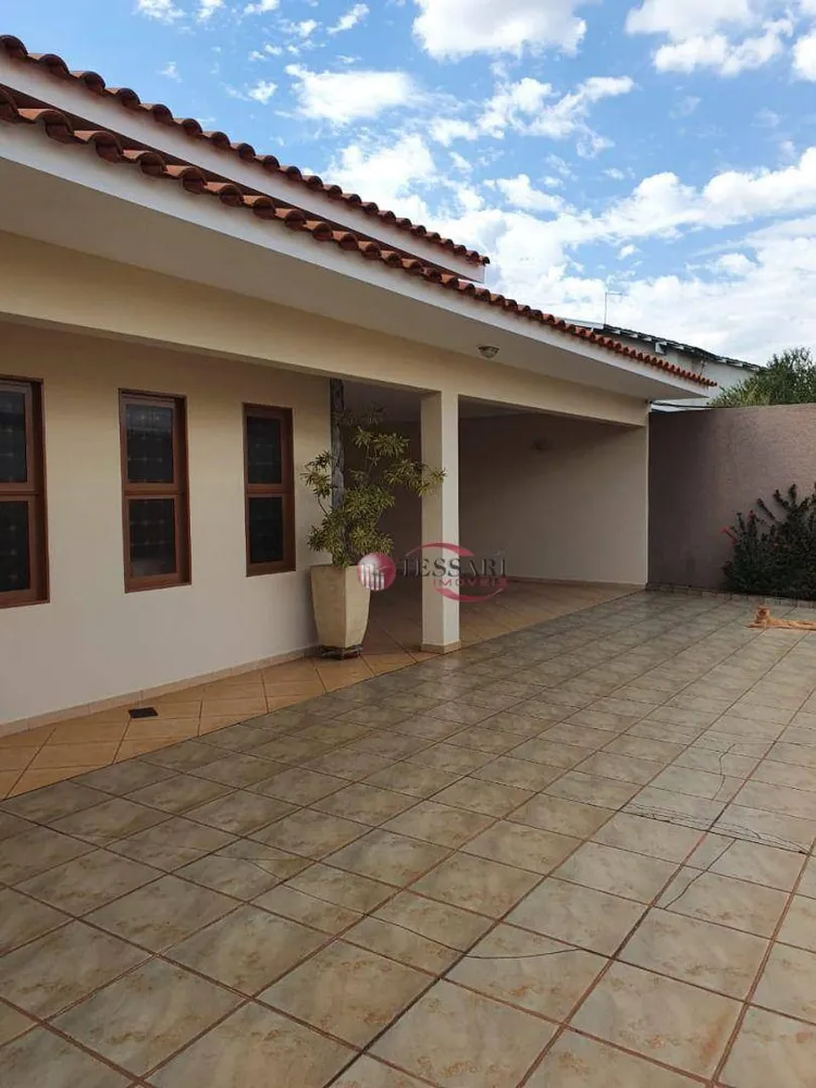 Casa, 3 quartos, 300 m² - Foto 2
