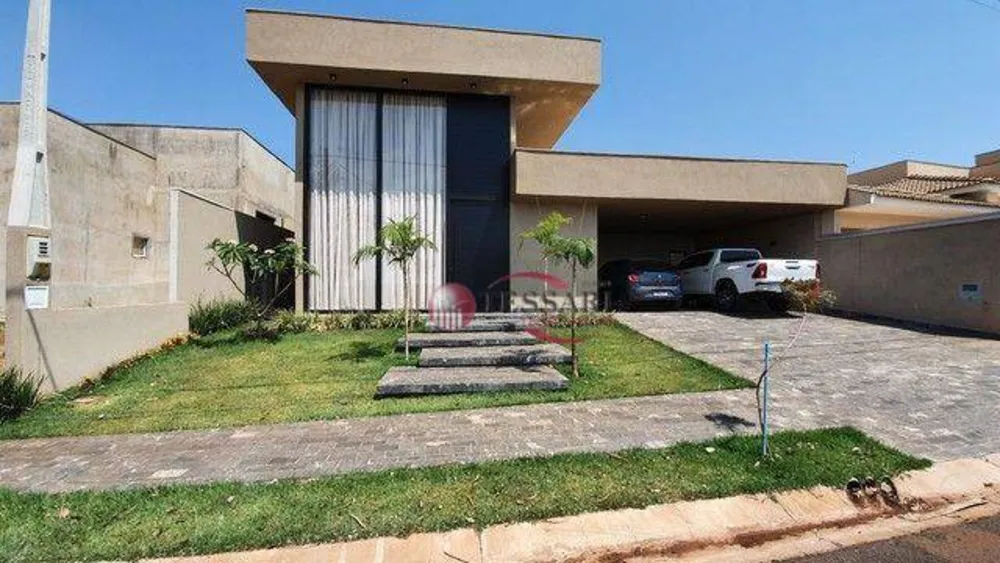 Casa, 3 quartos, 240 m² - Foto 1