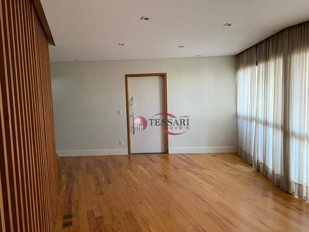 Apartamento, 4 quartos, 270 m² - Foto 1