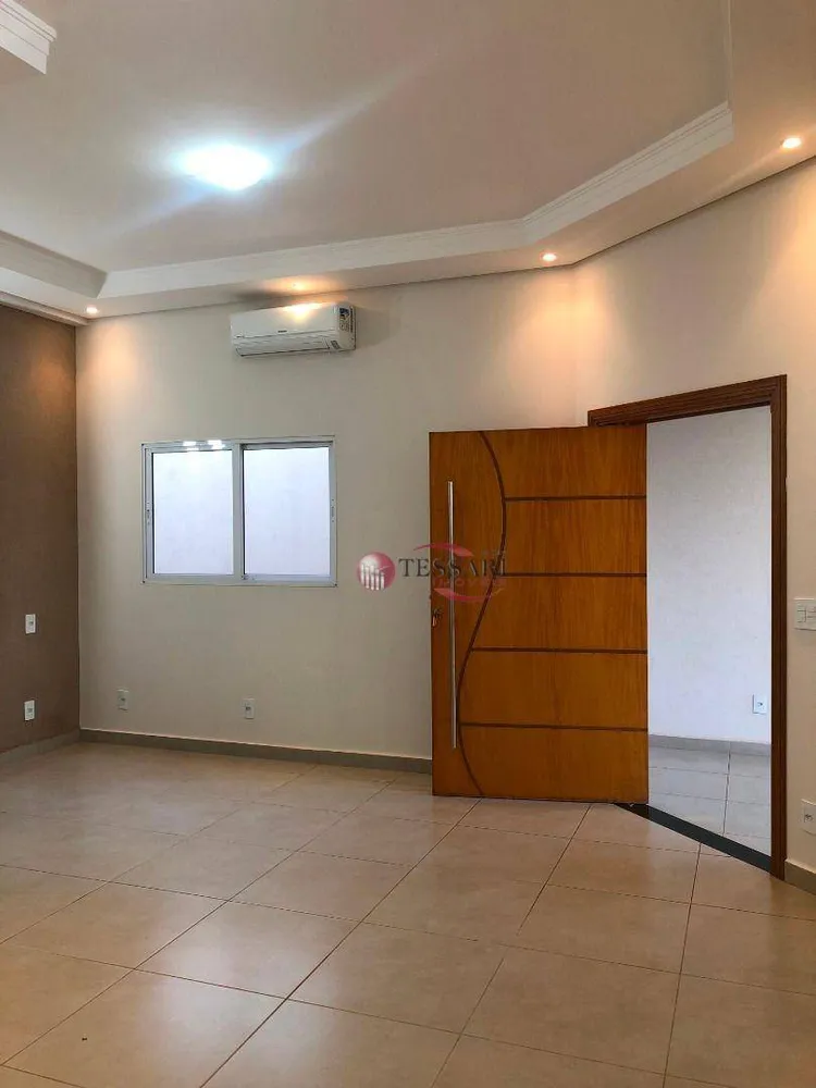 Casa, 3 quartos, 175 m² - Foto 2