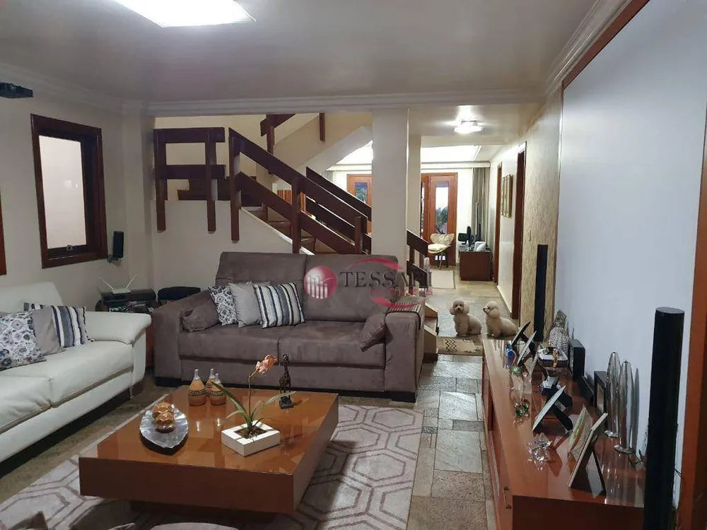 Casa, 5 quartos, 249 m² - Foto 2