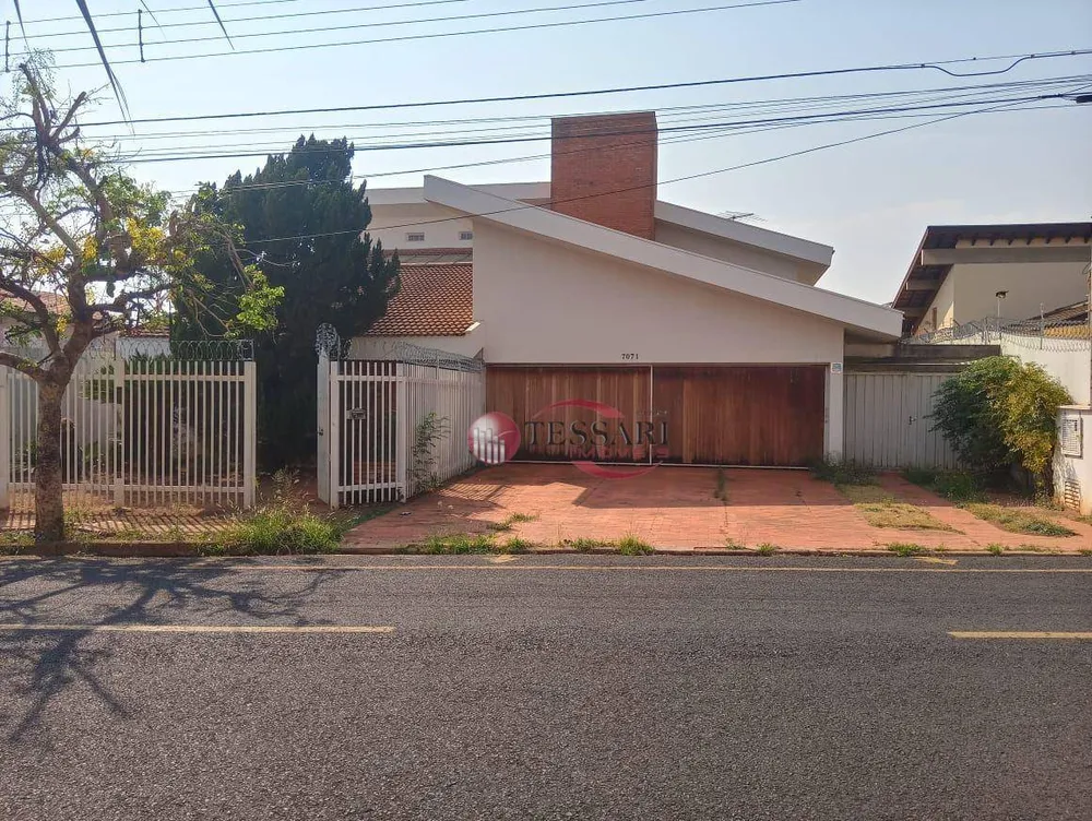Casa, 4 quartos, 441 m² - Foto 1