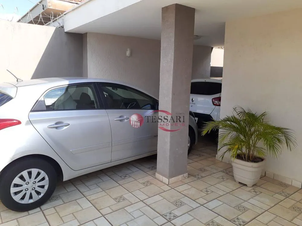 Casa, 3 quartos, 242 m² - Foto 4
