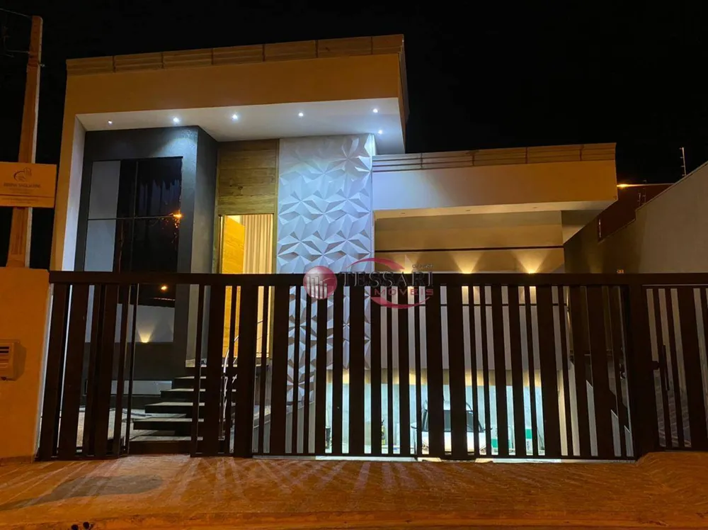 Casa, 3 quartos, 274 m² - Foto 1