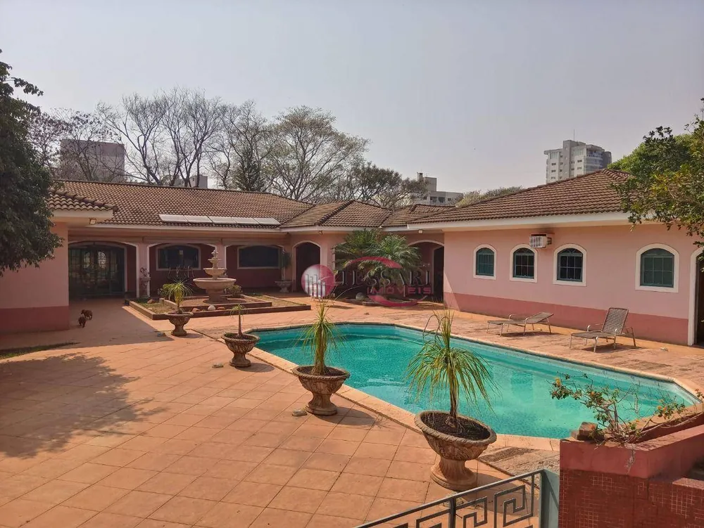 Casa, 8 quartos, 1104 m² - Foto 1