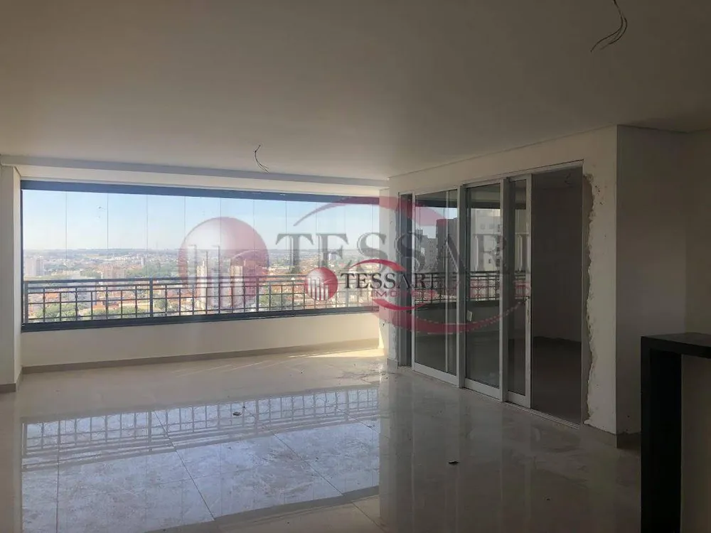 Apartamento, 3 quartos, 260 m² - Foto 1