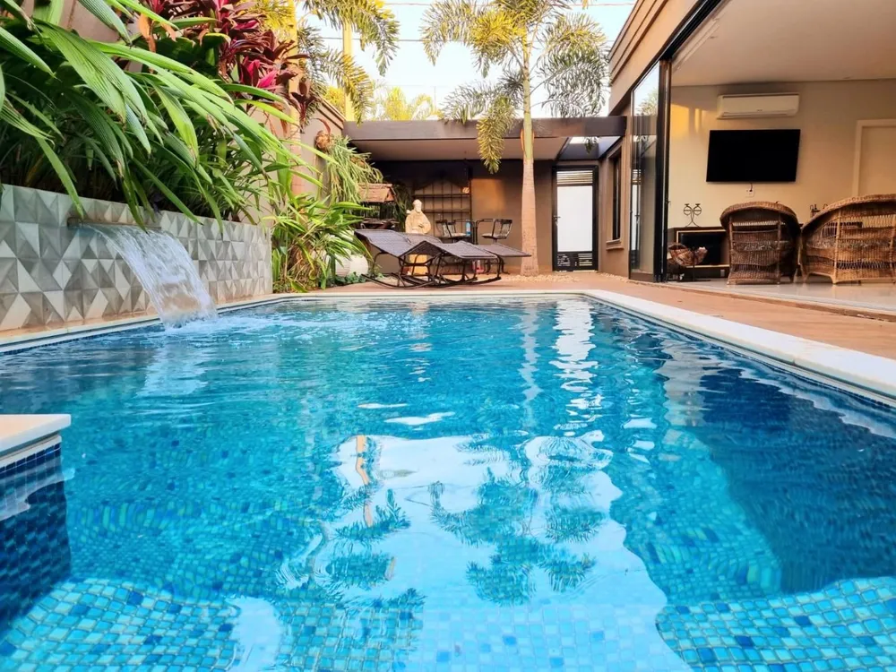 Casa, 3 quartos, 284 m² - Foto 1