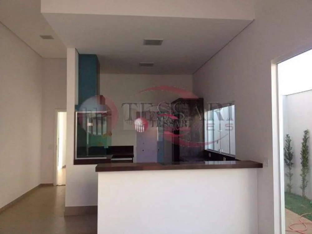Casa, 3 quartos, 200 m² - Foto 1