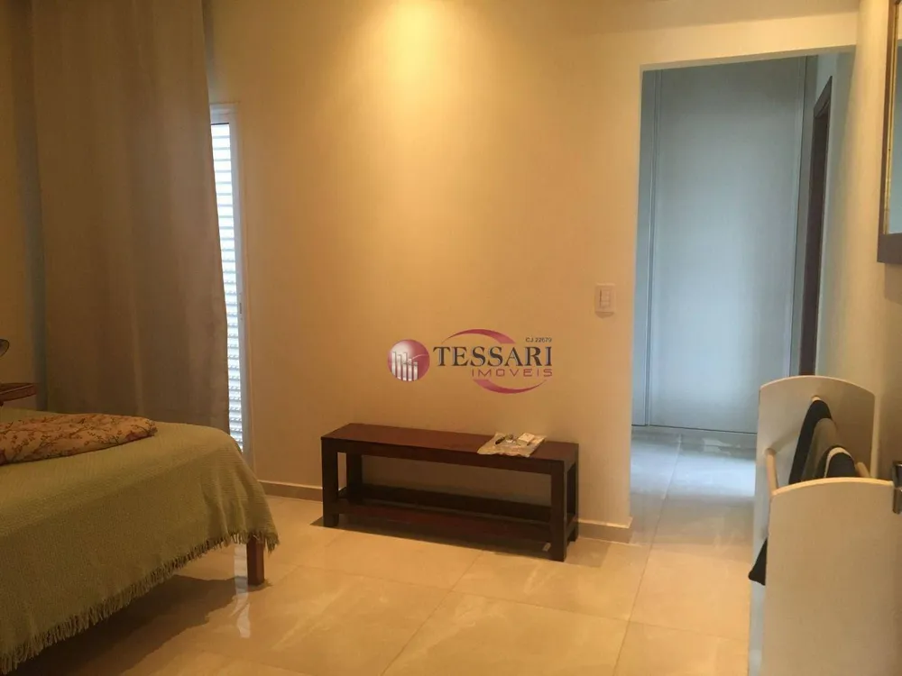 Casa, 3 quartos, 204 m² - Foto 2