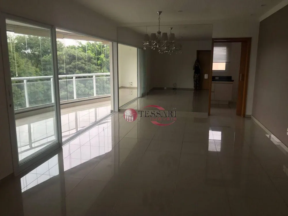 Apartamento, 3 quartos, 160 m² - Foto 1
