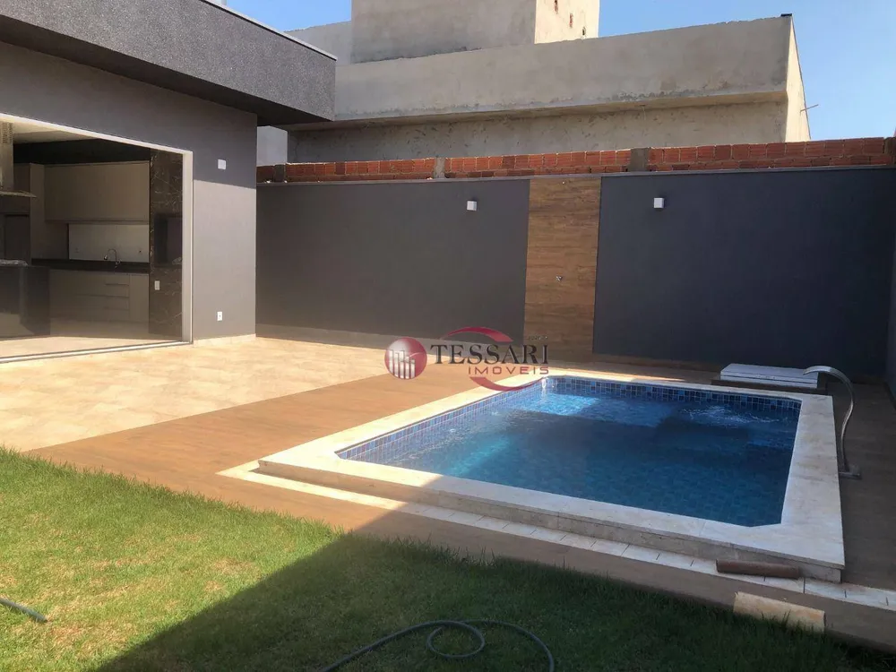 Casa, 3 quartos, 176 m² - Foto 1